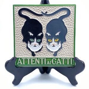 Attenti ai Gatti Cat Ceramic Wall Plaque - Black and Green - Italian Beware Cats